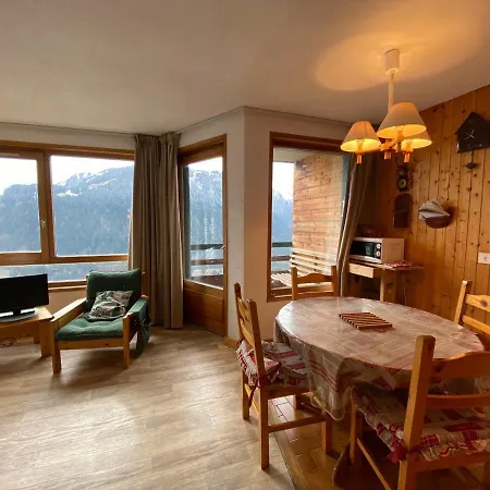 Confortable Pres Du Centre Avec Balcon Et Parking - Fr-1-693-74 *