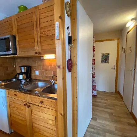 Apartment Confortable Pres Du Centre Avec Balcon Et Parking - Fr-1-693-74 Chatel